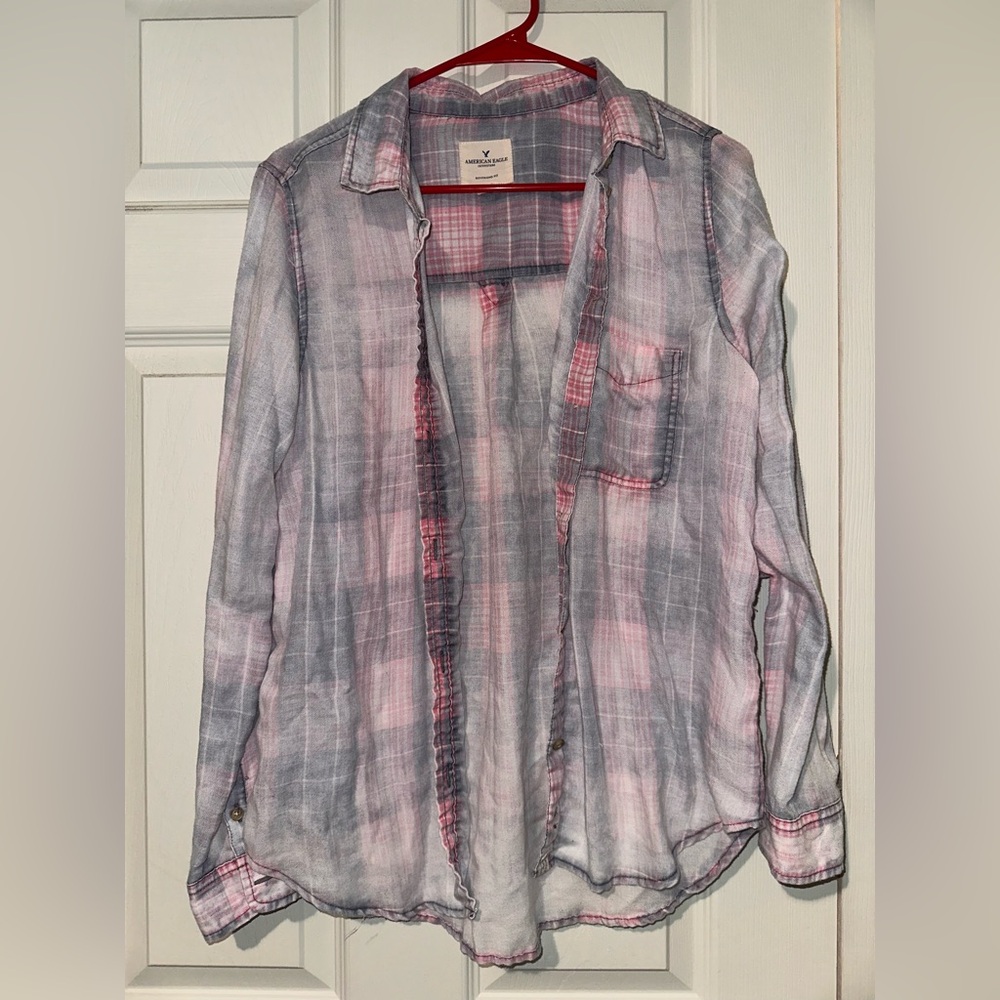 American Eagle Outfitters Pink and Gray Flannel Shirt
